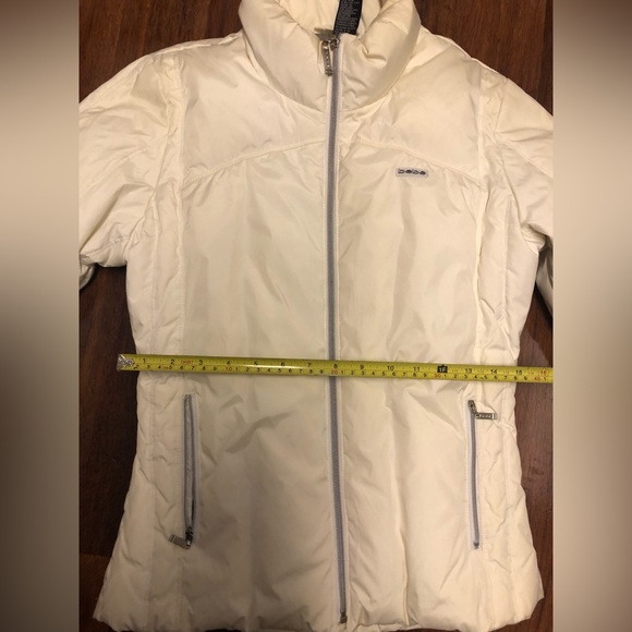 EUC Y2K Bebe crisp white fitted down puffer jacket with silver lining. - Picture 13 of 15